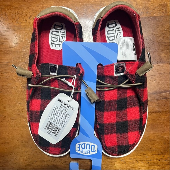 New - HEYDUDE Wendy Buffalo Plaid Casual Shoes for Ladies in Red/Black - Picture 7 of 8
